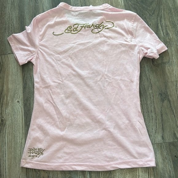Ed hardy Light pink rose and bird embellished tee medium - Picture 2 of 5
